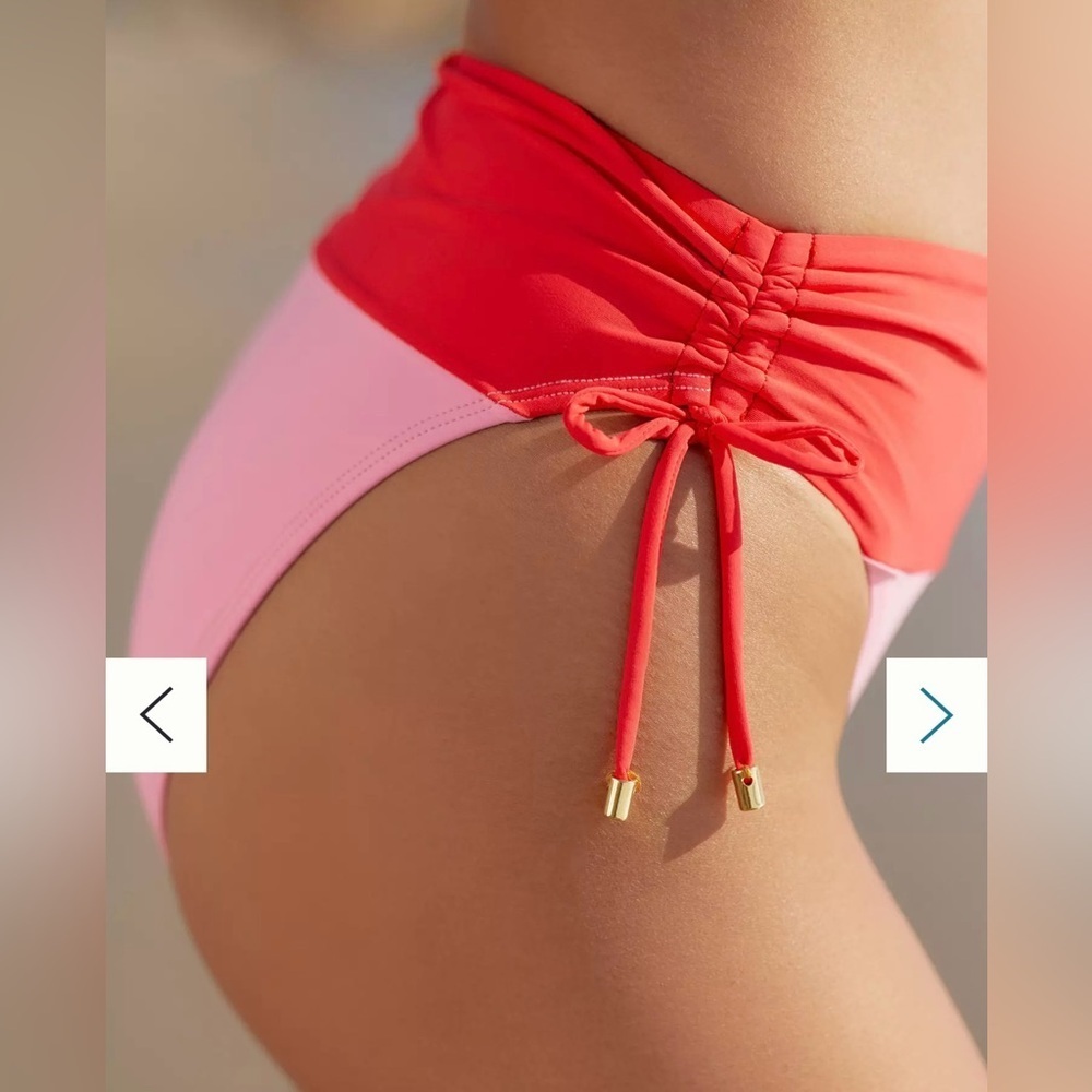 PQ Swim Luna Color Blocked Bikini Top (D) Ruched Bikini Bottoms (L) - Picture 2 of 8